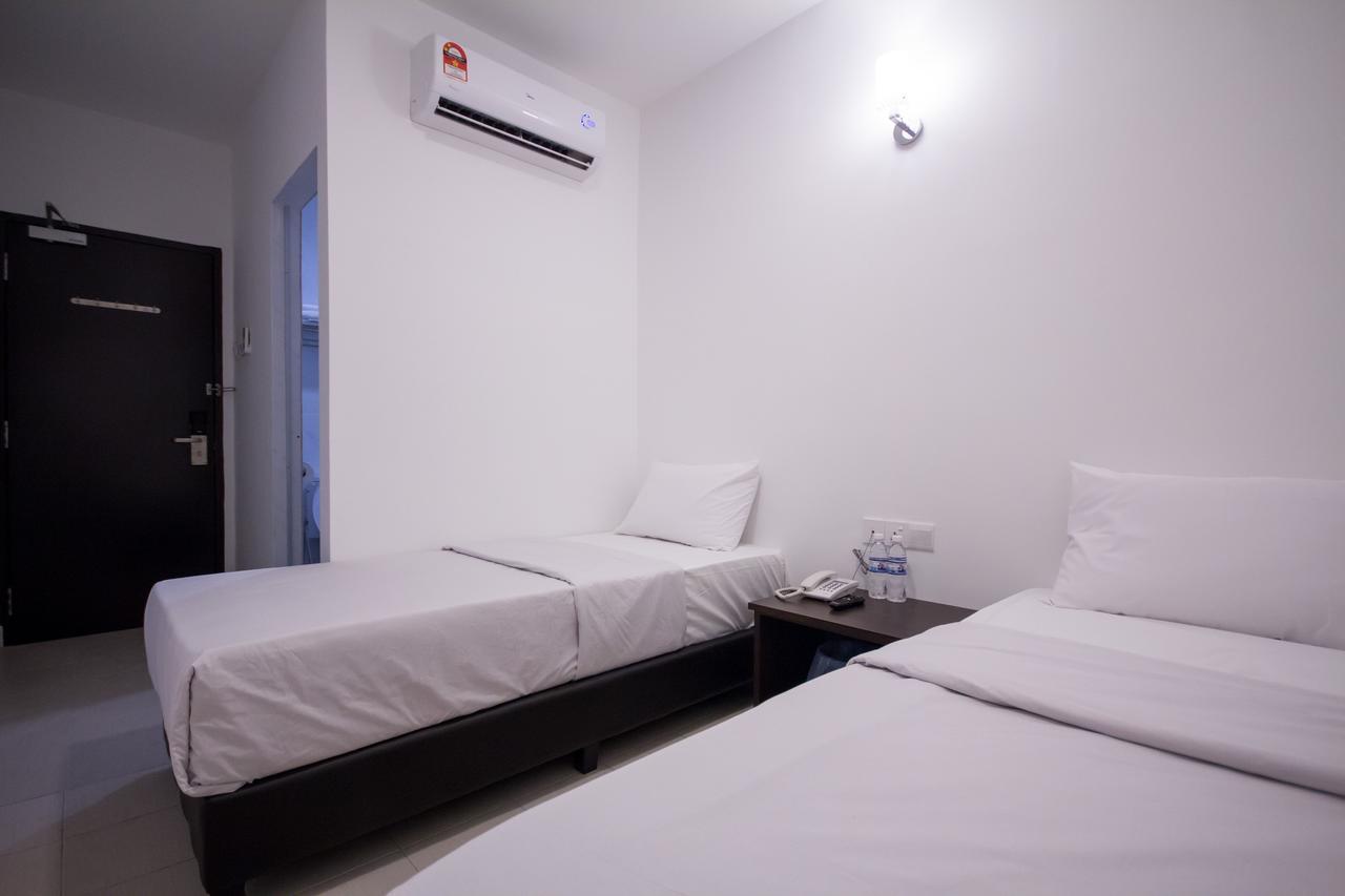 D Nice Hotel Bayan Lepas Extérieur photo